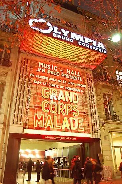 Central Apartment Tronchet 1G Parigi