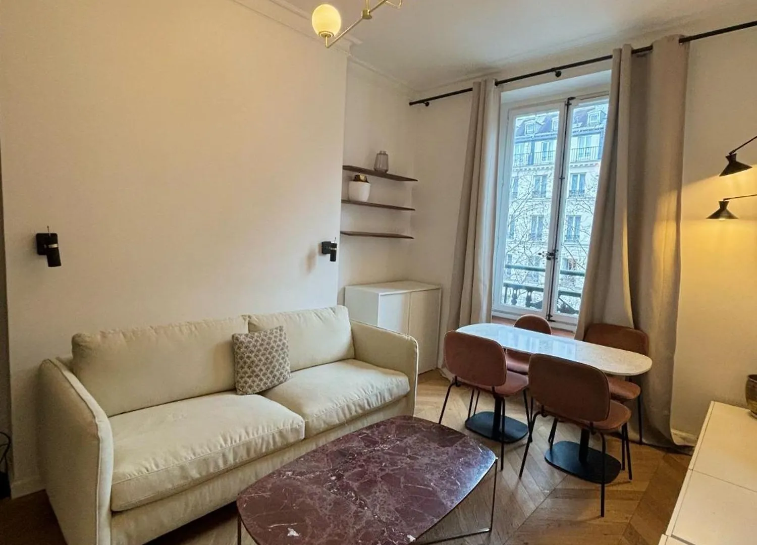Central Apartment Tronchet 1G Paris Frankreich